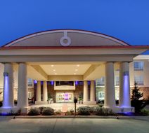 Holiday Inn Express  & Suites Winona Exterior