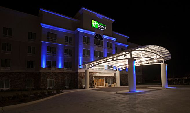 Holiday Inn Express & Suites Bossier cit Exterior