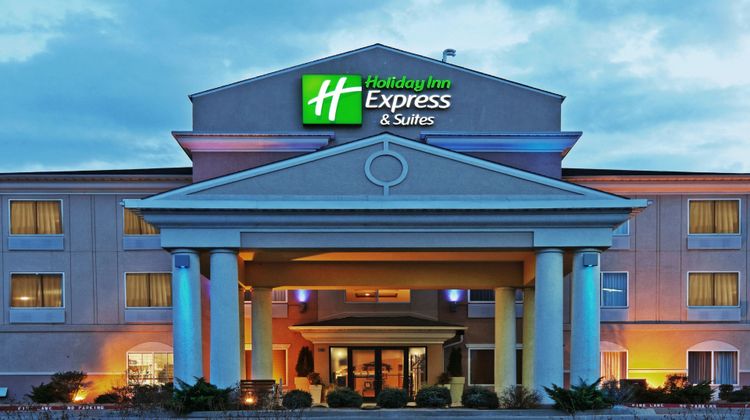 Holiday Inn Express & Suites Chickasha Exterior
