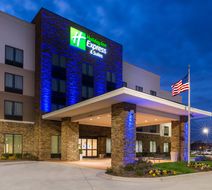 Holiday Inn Express & Suites Monroe Exterior