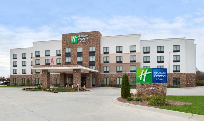 Holiday Inn Express & Suites Monroe Exterior