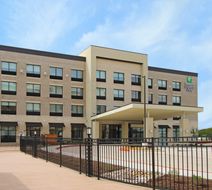 Holiday Inn Express & Suites Frisco NW Exterior