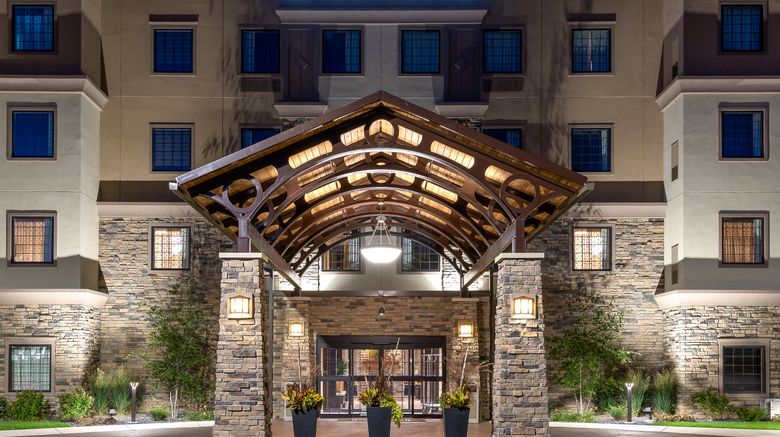 <b>Staybridge Suites Eau Claire-Altoona Exterior</b>. Images powered by <a href="https://www.leonardoworldwide.com/" title="Leonardo Worldwide" target="_blank">Leonardo</a>.