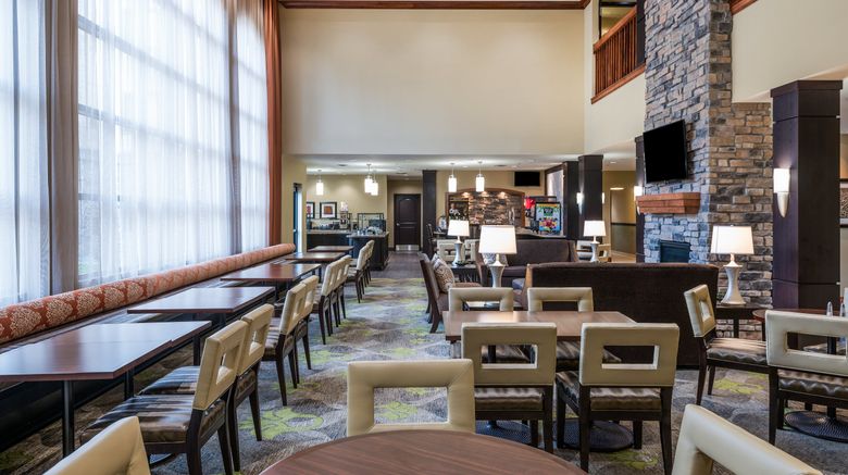 <b>Staybridge Suites Eau Claire-Altoona Lobby</b>. Images powered by <a href="https://www.leonardoworldwide.com/" title="Leonardo Worldwide" target="_blank">Leonardo</a>.