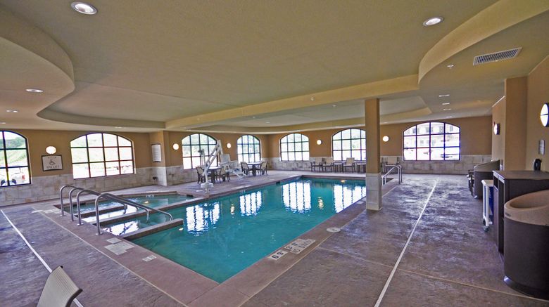 <b>Staybridge Suites Eau Claire-Altoona Pool</b>. Images powered by <a href="https://www.leonardoworldwide.com/" title="Leonardo Worldwide" target="_blank">Leonardo</a>.