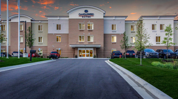 Candlewood Suites Brighton Exterior