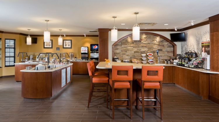 Staybridge Suites Montgomeryville Restaurant