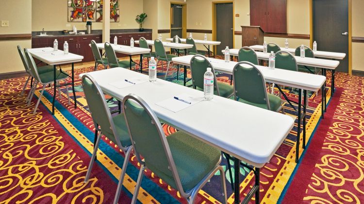 Holiday Inn Express Hotel & Suites Meeting
