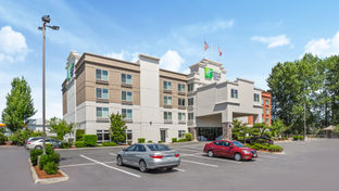 Holiday Inn Express & Suites Tacoma