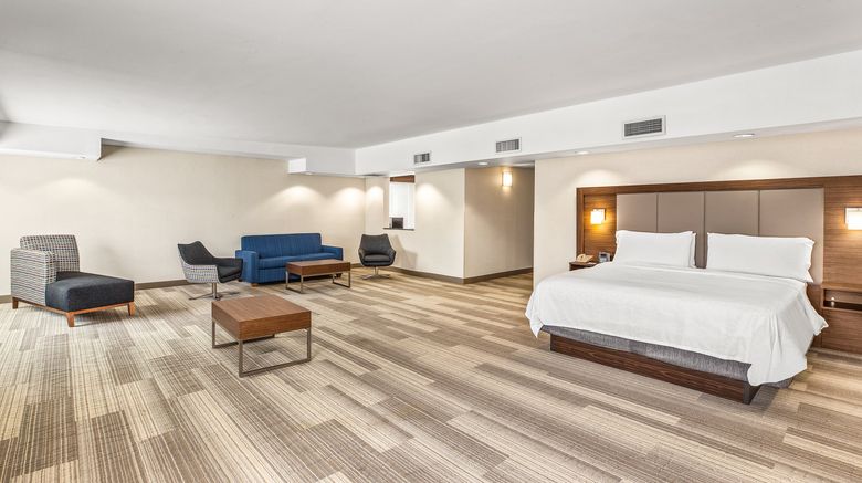 <b>Holiday Inn Express & Suites Tacoma Suite</b>. Images powered by <a href="https://www.leonardoworldwide.com/" title="Leonardo Worldwide" target="_blank">Leonardo</a>.