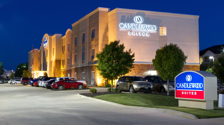 <b>Candlewood Suites Champaign Exterior</b>. Images powered by <a href="https://www.leonardoworldwide.com/" title="Leonardo Worldwide" target="_blank">Leonardo</a>.