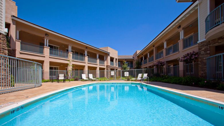 <b>Holiday Inn Express Hotel & Stes Pool</b>. Images powered by <a href="https://www.leonardoworldwide.com/" title="Leonardo Worldwide" target="_blank">Leonardo</a>.