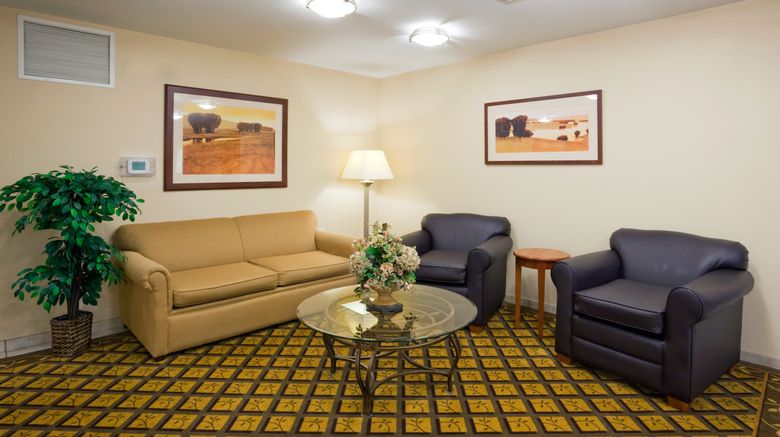 <b>Candlewood Suites Lobby</b>. Images powered by <a href="https://www.leonardoworldwide.com/" title="Leonardo Worldwide" target="_blank">Leonardo</a>.