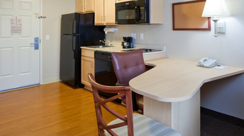 <b>Candlewood Suites Suite</b>. Images powered by <a href="https://www.leonardoworldwide.com/" title="Leonardo Worldwide" target="_blank">Leonardo</a>.