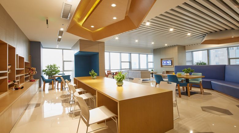 <b>Holiday Inn Express Panjin Downtown Restaurant</b>. Images powered by <a href="https://www.leonardoworldwide.com/" title="Leonardo Worldwide" target="_blank">Leonardo</a>.