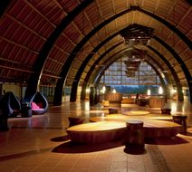 Holiday Inn Resort Vanuatu Lobby