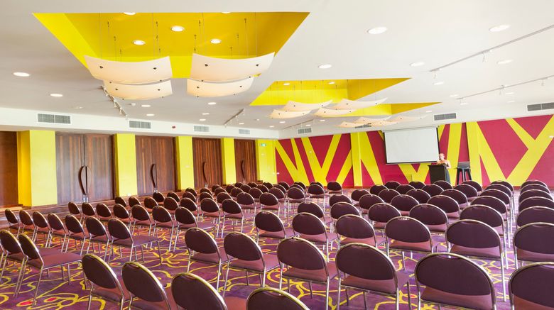 <b>Holiday Inn Resort Vanuatu Meeting</b>. Images powered by <a href="https://www.leonardoworldwide.com/" title="Leonardo Worldwide" target="_blank">Leonardo</a>.