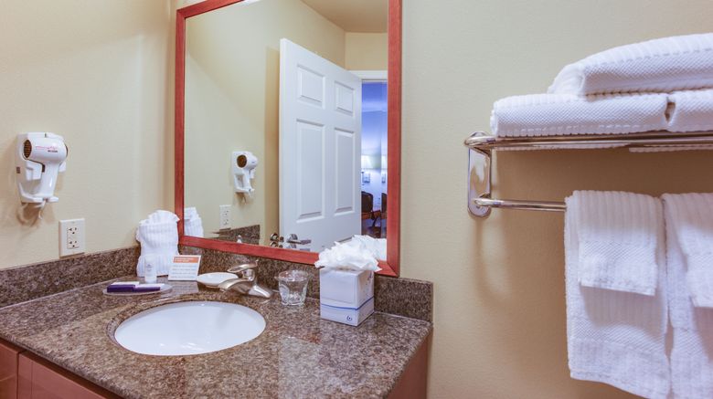 <b>Candlewood Suites Richmond Airport Room</b>. Images powered by <a href="https://www.leonardoworldwide.com/" title="Leonardo Worldwide" target="_blank">Leonardo</a>.