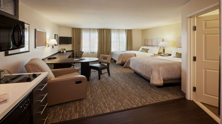 Candlewood Suites Erie Room