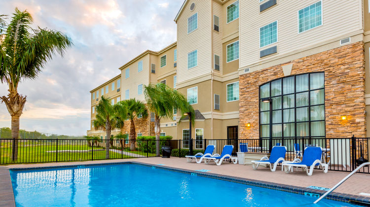 Staybridge Suites Pool