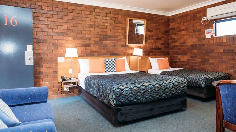 <b>Country Pathfinder Motor Inn Room</b>. Images powered by <a href="https://www.leonardoworldwide.com/" title="Leonardo Worldwide" target="_blank">Leonardo</a>.