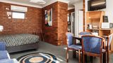 Country Pathfinder Motor Inn Room