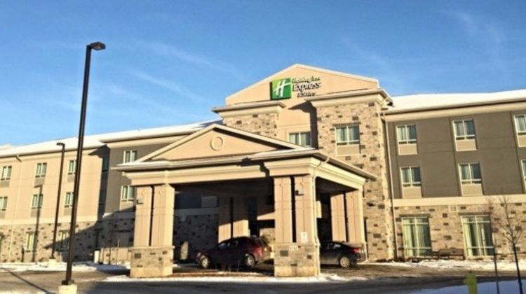 Holiday Inn Express & Stes Thunder Bay Exterior