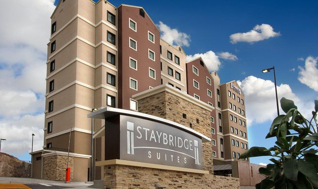 Staybridge Suites Chihuahua Exterior