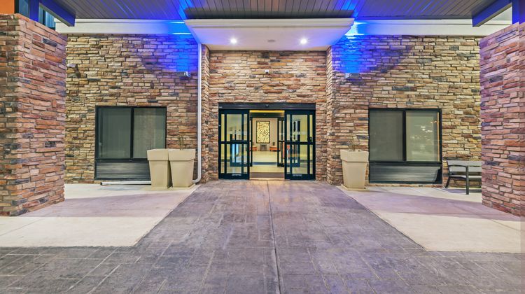 Holiday Inn Express & Suites Perryton Exterior