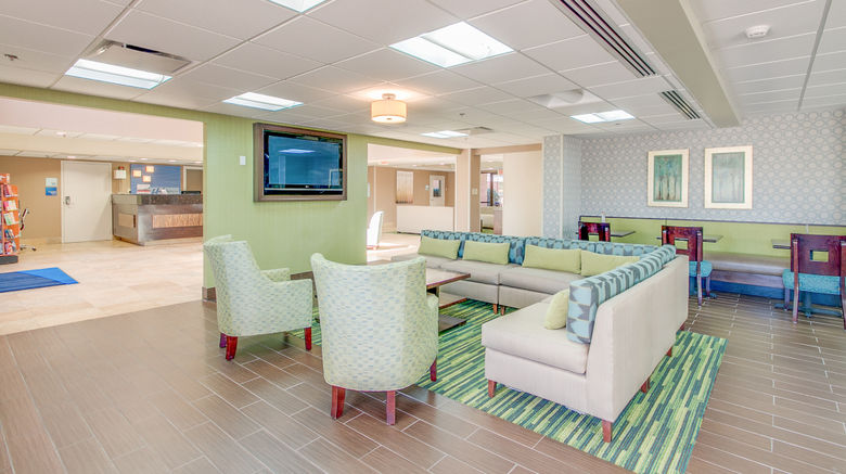 <b>Holiday Inn Express Midlothian Turnpike Lobby</b>. Images powered by <a href="https://www.leonardoworldwide.com/" title="Leonardo Worldwide" target="_blank">Leonardo</a>.