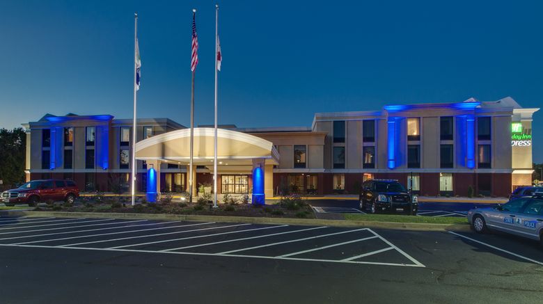 <b>Holiday Inn Express Midlothian Turnpike Exterior</b>. Images powered by <a href="https://www.leonardoworldwide.com/" title="Leonardo Worldwide" target="_blank">Leonardo</a>.