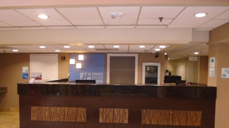 <b>Holiday Inn Express Midlothian Turnpike Lobby</b>. Images powered by <a href="https://www.leonardoworldwide.com/" title="Leonardo Worldwide" target="_blank">Leonardo</a>.