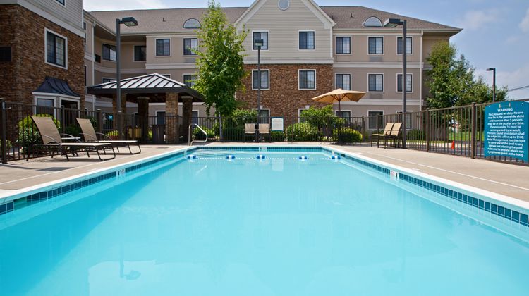 Staybridge Suites Pool