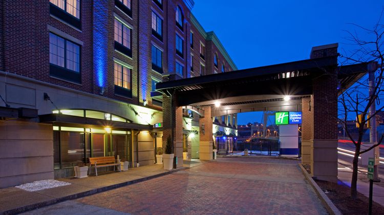 Holiday Inn Express Pittsburgh Southside Exterior