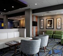 Holiday Inn Express & Suites Alabaster Lobby