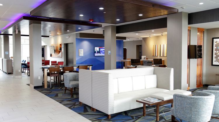 Holiday Inn Express & Suites Alabaster Lobby
