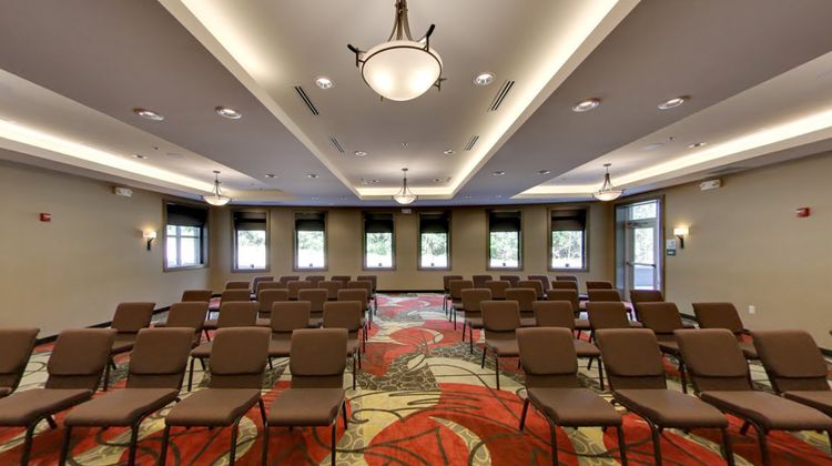 Holiday Inn Express & Suites Plymouth Meeting