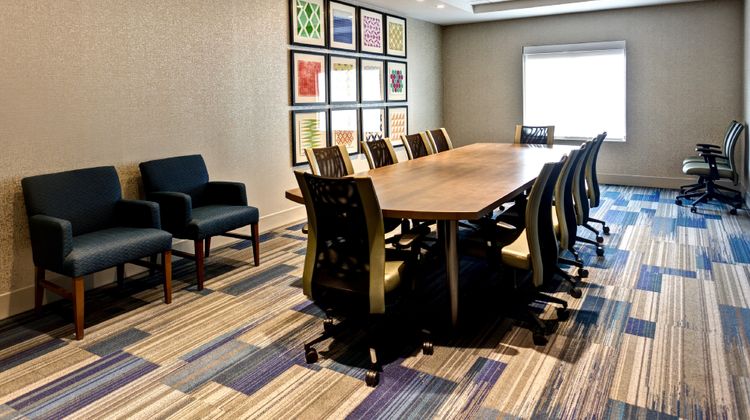 Holiday Inn Express & Suites Great Bend Meeting