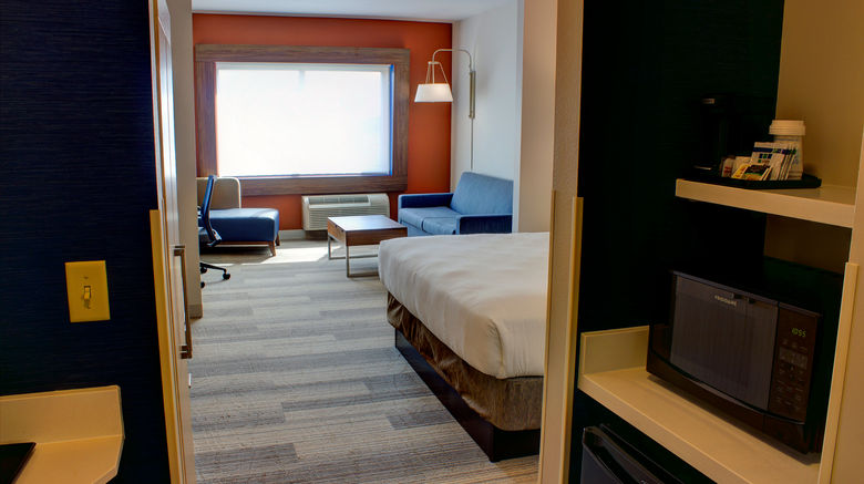 <b>Holiday Inn Express & Suites Spencer Suite</b>. Images powered by <a href="https://www.leonardoworldwide.com/" title="Leonardo Worldwide" target="_blank">Leonardo</a>.