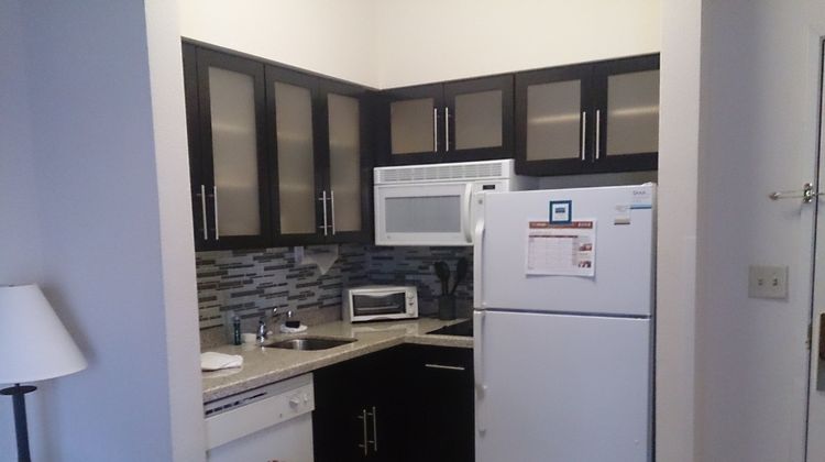 Staybridge Suites Airport Room