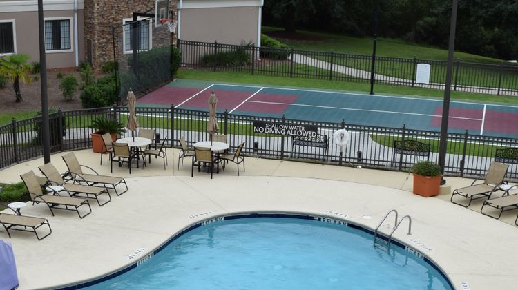 Staybridge Suites-Fantasy Harbor Pool