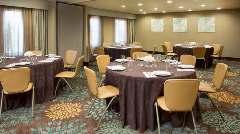 <b>Staybridge Suites-Fantasy Harbor Meeting</b>. Images powered by <a href="https://www.leonardoworldwide.com/" title="Leonardo Worldwide" target="_blank">Leonardo</a>.