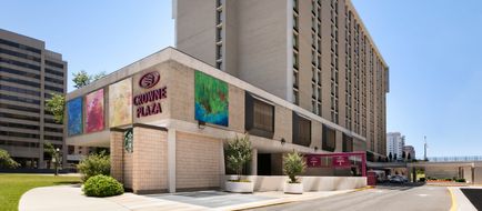 Crowne Plaza Washington National Airport Exterior