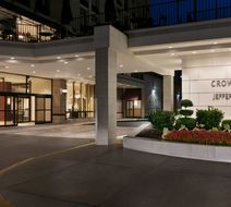 Crowne Plaza Washington National Airport Exterior