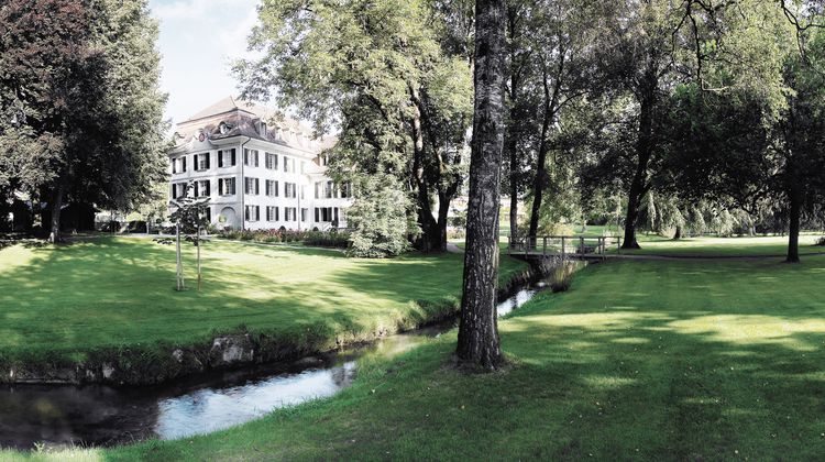 Schloss Hunigen Exterior