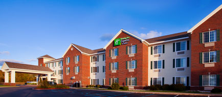 Holiday Inn Express & Suites Traverse Exterior