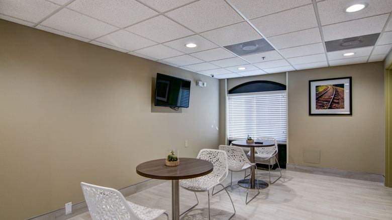 <b>Candlewood Suites Richmond-West Broad Lobby</b>. Images powered by <a href="https://www.leonardoworldwide.com/" title="Leonardo Worldwide" target="_blank">Leonardo</a>.