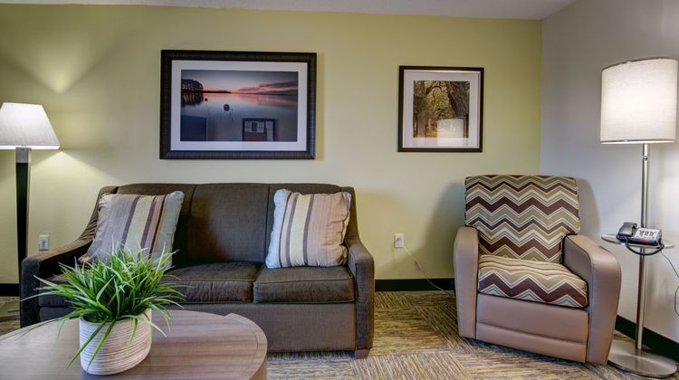 Candlewood Suites Richmond-West Broad Room