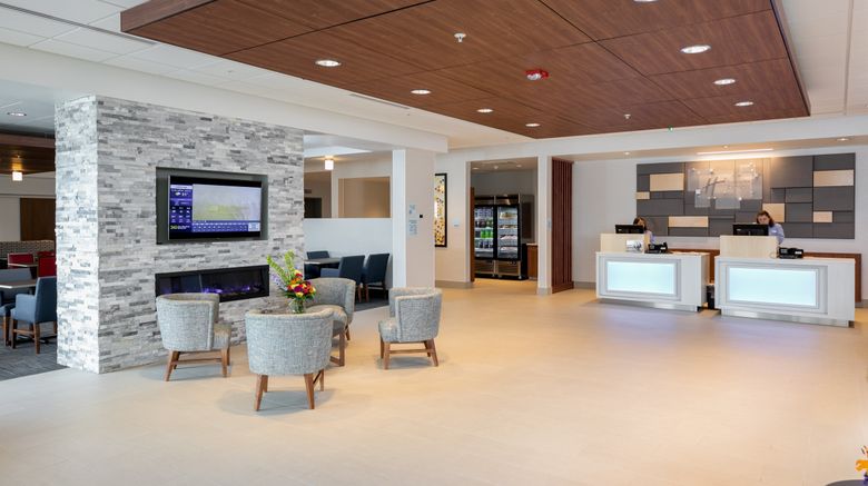 <b>Holiday Inn Express Lethbridge Southeast Lobby</b>. Images powered by <a href="https://www.leonardoworldwide.com/" title="Leonardo Worldwide" target="_blank">Leonardo</a>.