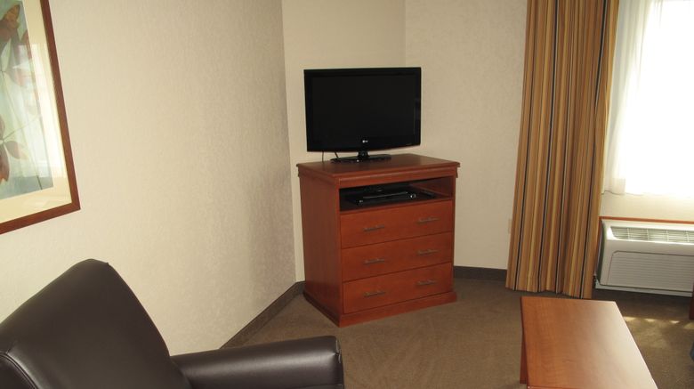 <b>Candlewood Suites Elgin NW - Chicago Lobby</b>. Images powered by <a href="https://www.leonardoworldwide.com/" title="Leonardo Worldwide" target="_blank">Leonardo</a>.